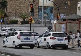 El sector del taxi trasladó sus quejas el sábado a De la Torre.