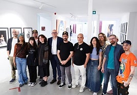 Antonio Javier López, a la izquierda, en la nueva exposición inaugurada este jueves en La Malagueta.
