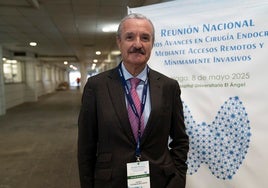 En la imagen, el cirujano endocrino Enrique Glückmann Maldonado.
