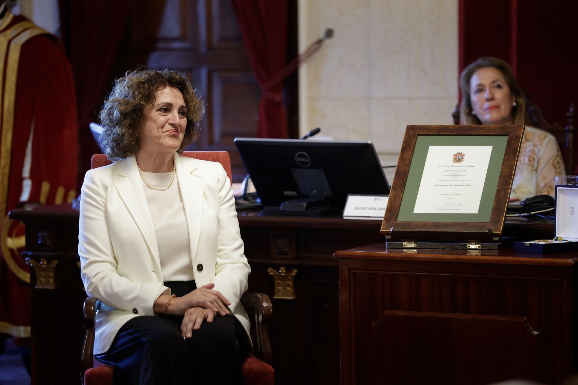La entrega de la Medalla de la Ciudad a la Asociación de la Prensa de Málaga, en imágenes