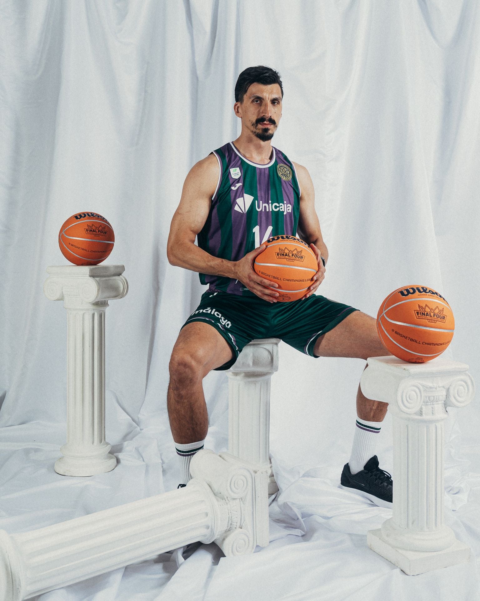 La sesión oficial de fotos del Unicaja para la Final Four de Atenas