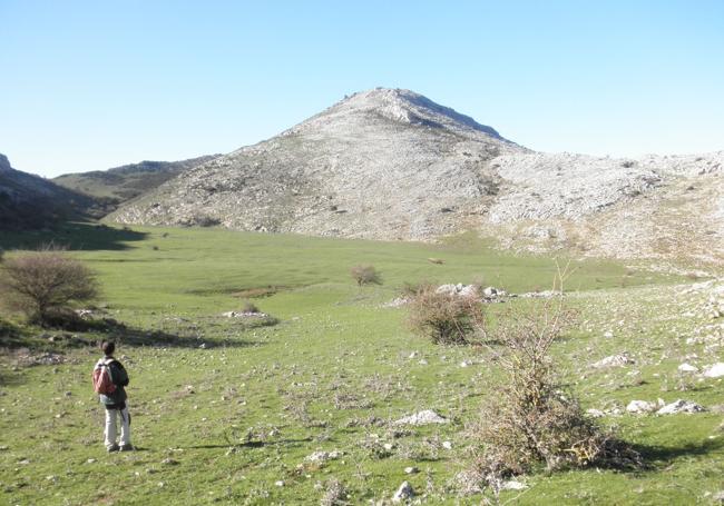 Recorrido. Después de varias subidas y bajadas, se entiende mejor la singularidad de estas montañas.