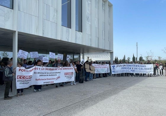 Imagen de una de las últimas protestas contra los recortes en la UMA.