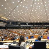 Juanma Moreno preside el pleno del Comité Europeo de las Regiones.