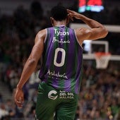 Tyson Pérez, de espaldas en un partido de esta temporada.