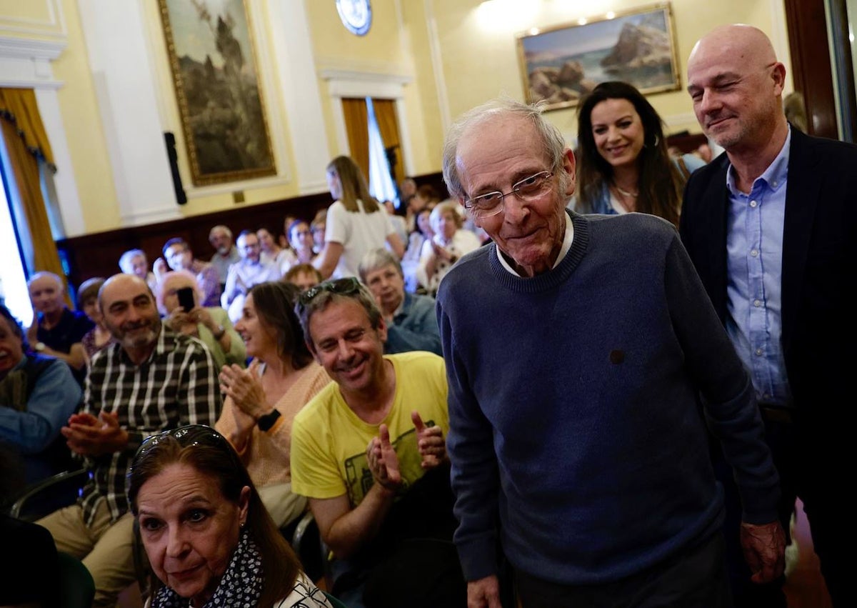 Imagen secundaria 1 - Emilio Gutiérrez Caba: «¿Para qué tanto dinero si es tiempo lo que necesitamos?»