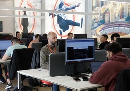 Empleados en el Centro de Innovación de Vodafone.