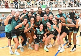 El CAB Estepona devuelve a Andalucía a la élite una década después del Conquero