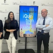 Las tenientes de alcalde Elena Melero y Ana Cebrián y el alcalde Manuel Barón