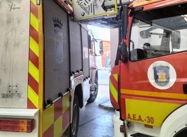 Tres heridos tras el vuelco de un vehículo en la A-7 en Málaga capital