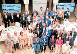 Los representantes del sector empresarial y del museo, en el homenaje.