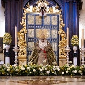 La Virgen de la Esperanza, en el interior de la Catedral de Málaga.