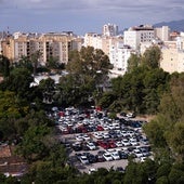 Imagen de los aparcamientos del Hospital Civil, donde se edificará la Ciudad Sanitaria de Málaga.