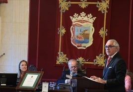 Entrega de la Medalla de la Ciudad al Colegio Oficial de Médicos de Málaga