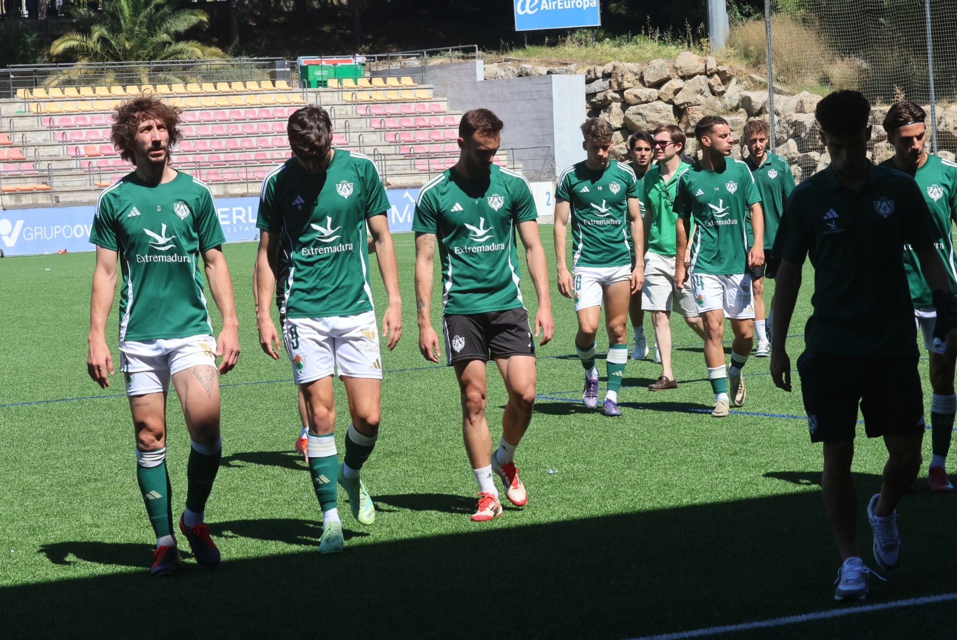 Los últimos minutos del Estepona ante el Cacereño, en imágenes