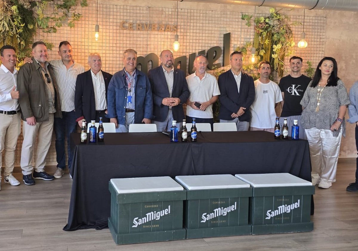 Vuelve la Feria del Marisco al puerto de Benalmádena
