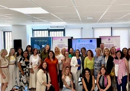 La edil, Isabel Cintado, ha acompañado a las emprendedoras.