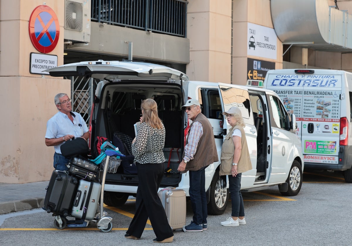 Taxis en el aeropuerto de Málaga.