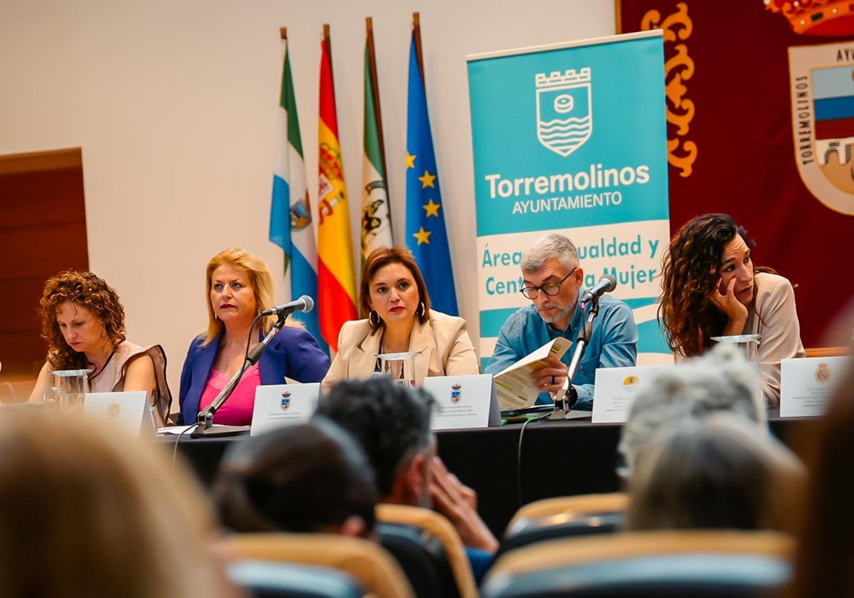 112 casos de violencia de género activos en Torremolinos