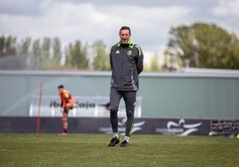 Ramis dirige un entrenamiento del Burgos esta semana.