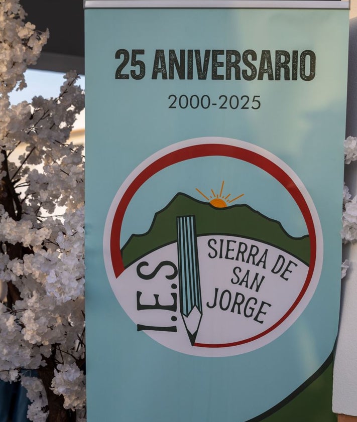 Imagen secundaria 2 - Algunos momentos del acto.