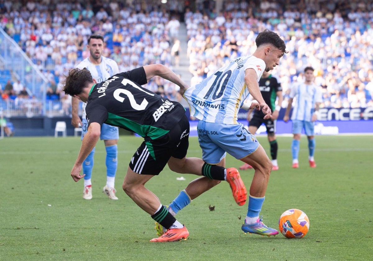 Despedida de un Málaga con rotaciones y sin pena ni gloria (2-2)