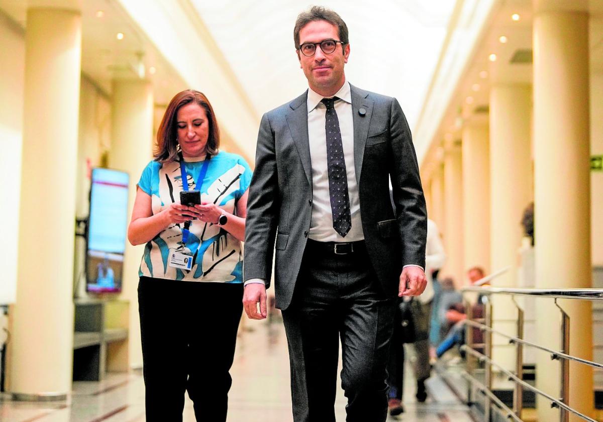 El choque con Bruselas pone en jaque el plan del Gobierno para torpedear la opa de BBVA
