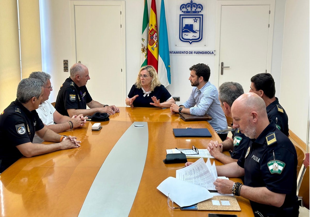 La alcaldesa de Fuengirola pide al Gobierno central más medios y policías especializados en crimen organizado