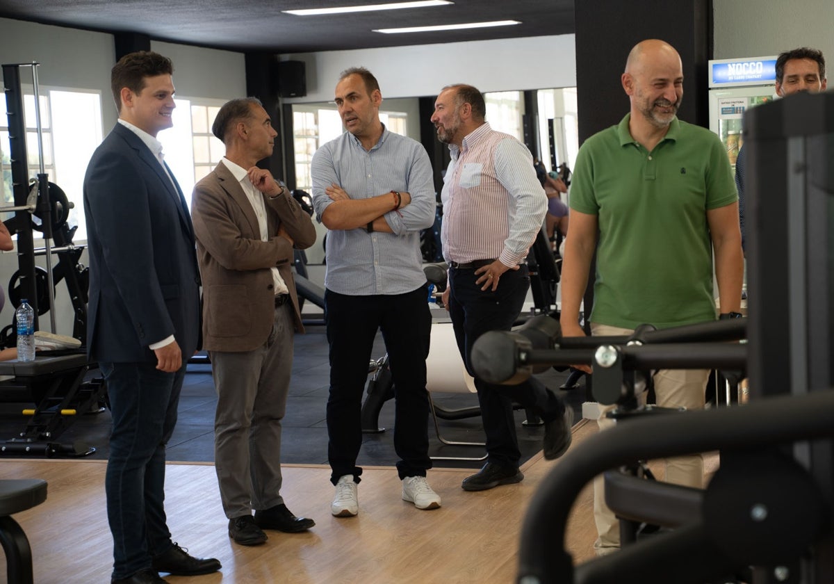 El gimnasio municipal de Benalmádena Pueblo reabre sus puertas tras una total remodelación