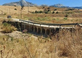 El actual acceso a la zona del Alcaide en Casabermeja.