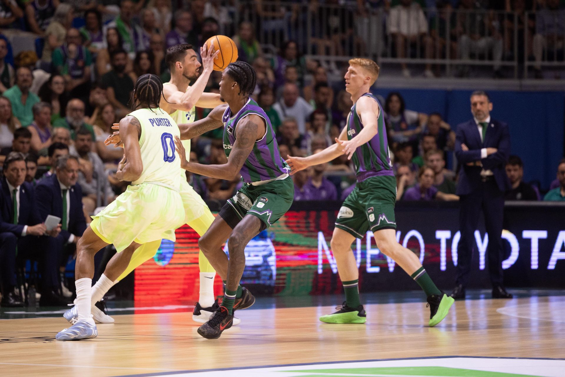 El Unicaja- Barcelona, en imágenes