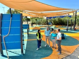 Visita de la alcaldesa a las nuevas instalaciones del parque La Loma.
