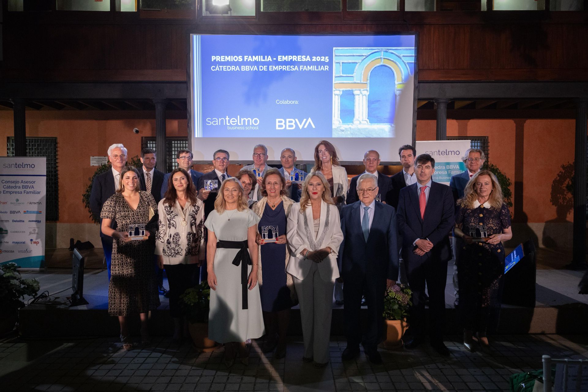 Entrega de los Premios Familia Empresa - Cátedra BBVA de Empresa Familiar de San Telmo Business School, en imágenes