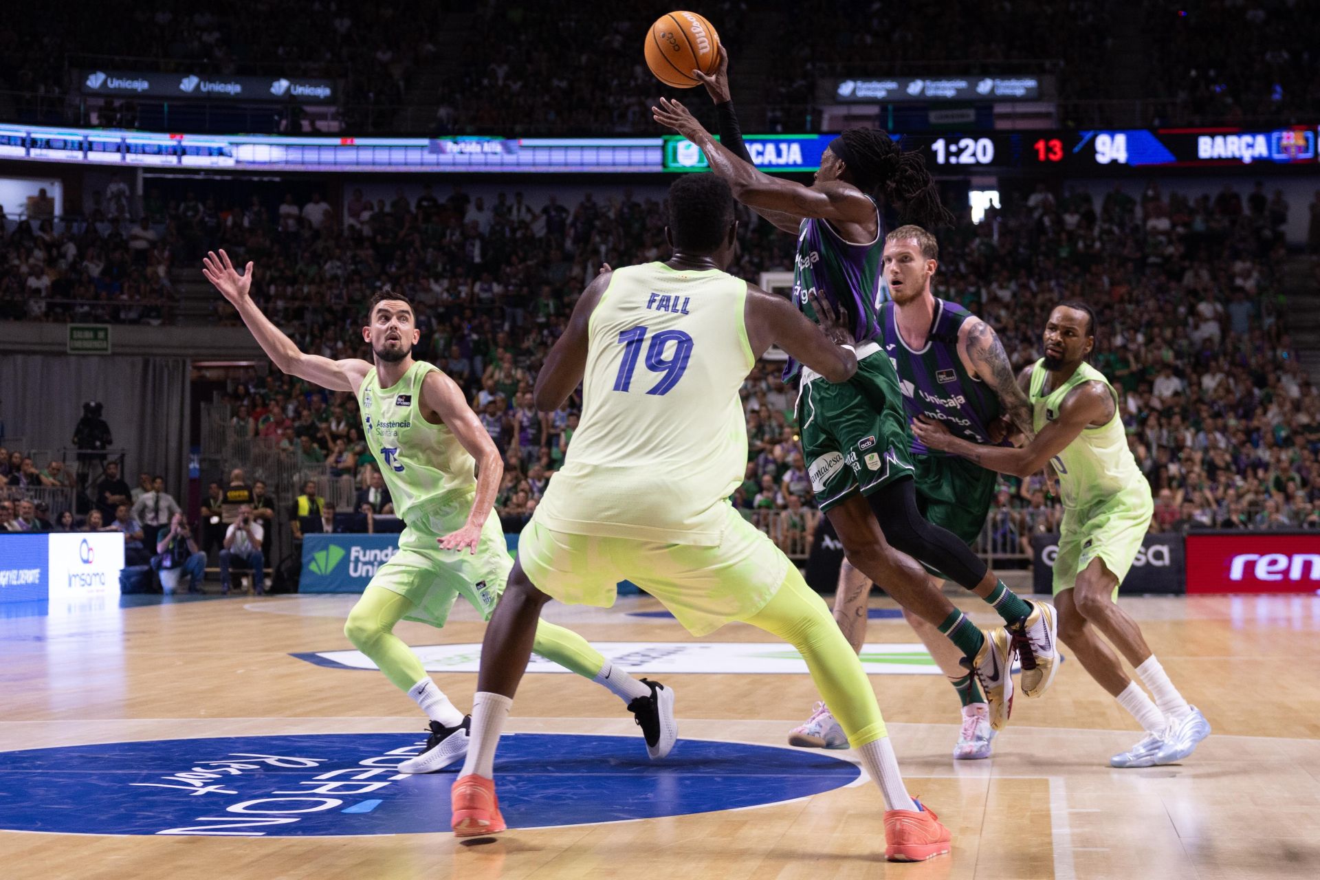 El vibrante Unicaja - Barcelona, en imágenes