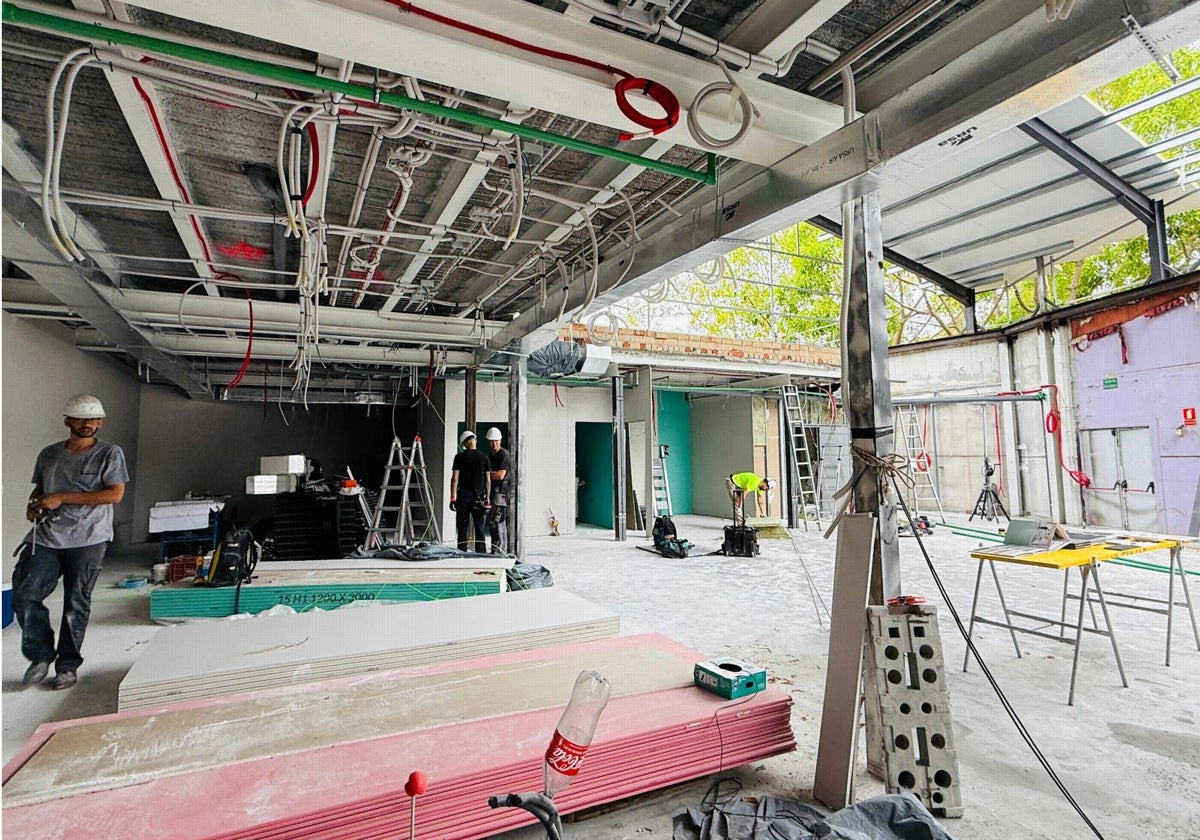 Estado actual del local, donde se están llevando a cabo unas obras para su total remodelación.