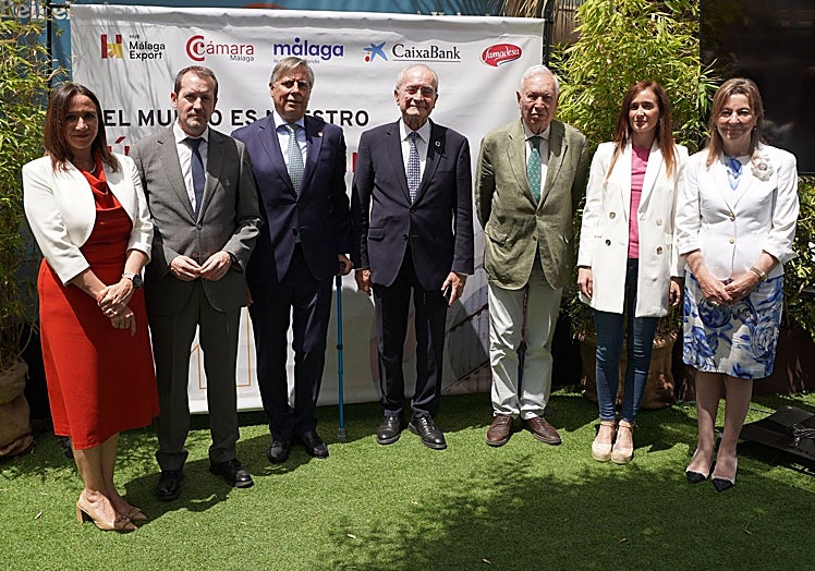 Paloma Moreno, Ángel Francisco García, José Carlos Escribano, Francisco de la Torre, José Manuel García-Margallo, Elisa Pérez de Siles y Paz Hurtado.