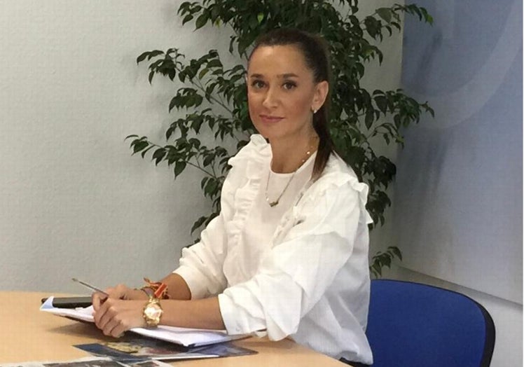 La portavoz del equipo de gobierno del PP, Elisa Pérez de Siles, en el grupo popular en el Ayuntamiento de Málaga.