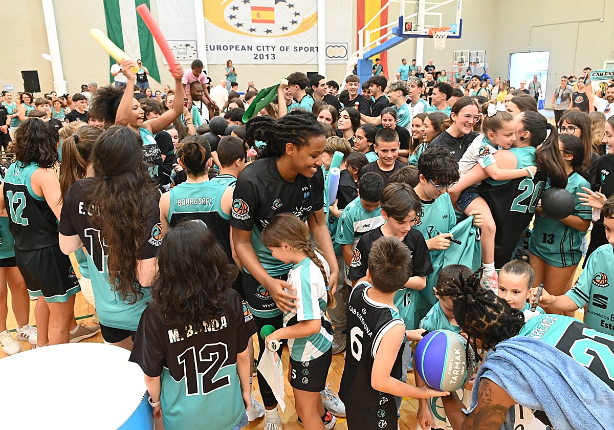 El CAB Estepona dispondrá de un pabellón más grande para su proyecto en la élite