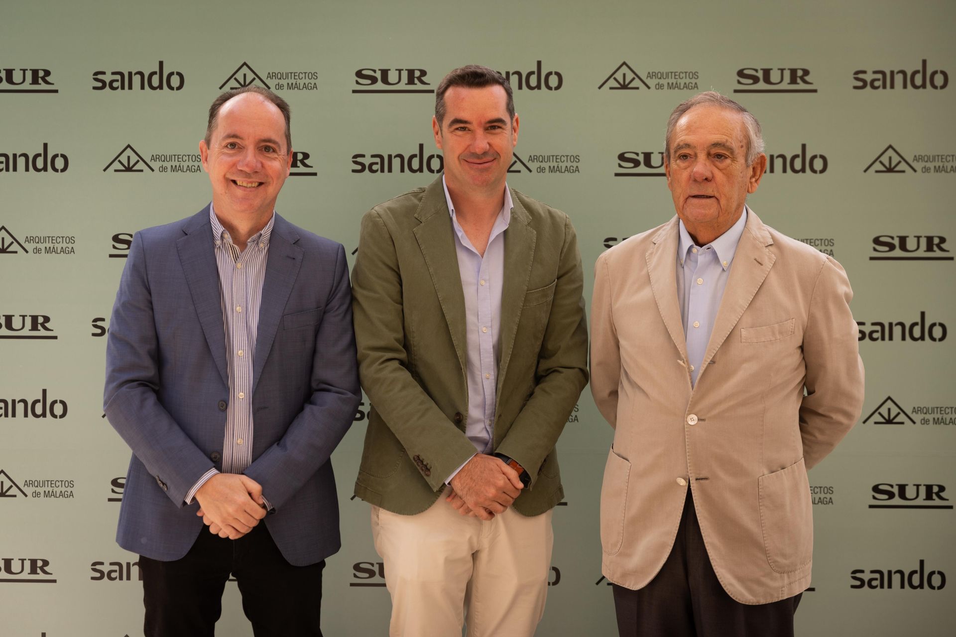 Coloquio entre la consejera de Fomento, Rocío Díaz, con el director de SUR, Manolo Castillo