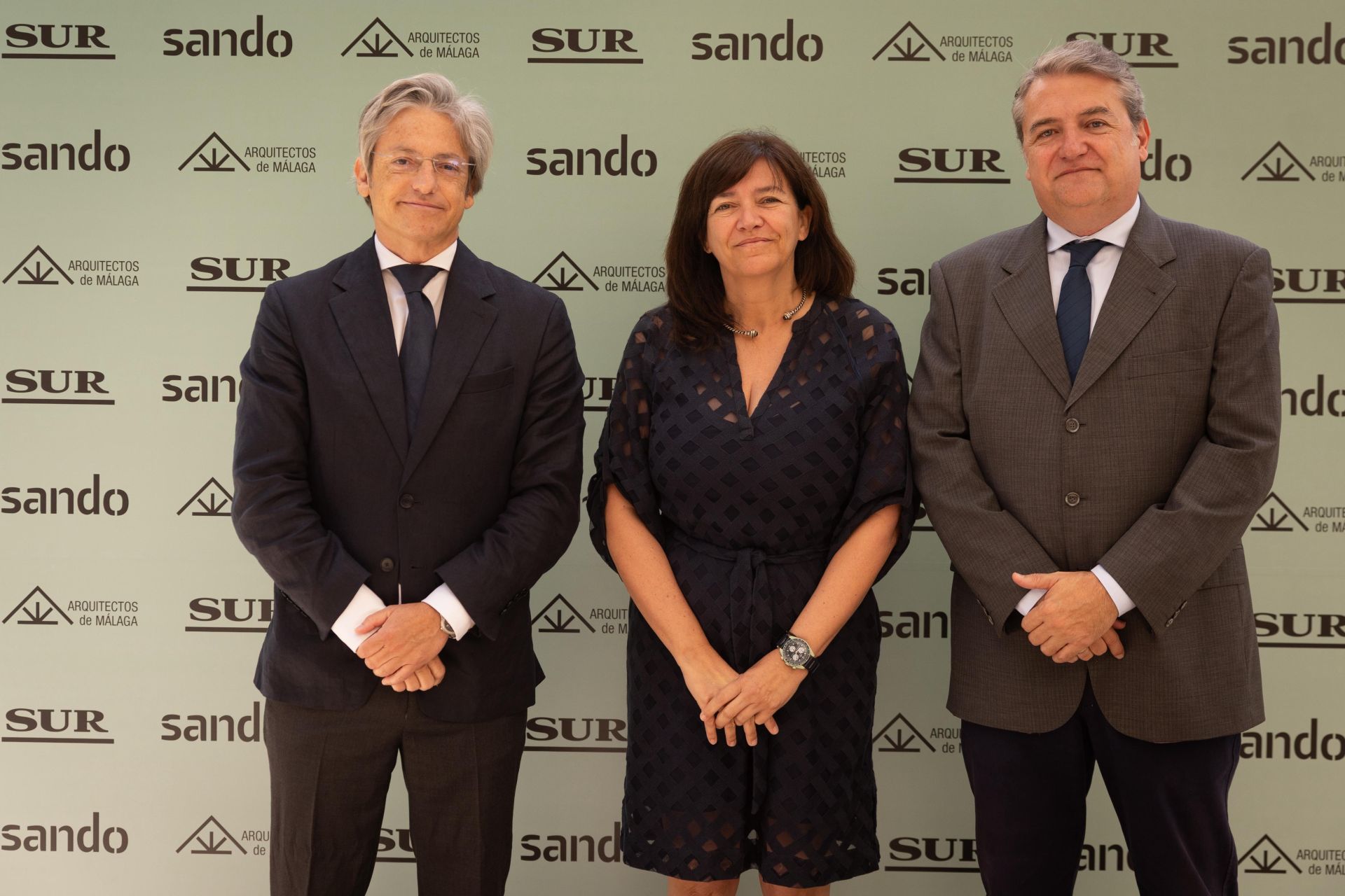 Coloquio entre la consejera de Fomento, Rocío Díaz, con el director de SUR, Manolo Castillo