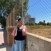 La viceportavoz de Con Málaga, Toni Morillas, en la zona de la Térmica, por donde se expande la ciudad.