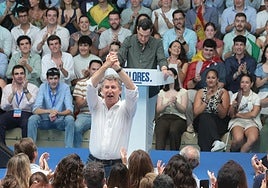 El mitin de Feijóo y Juanma Moreno en Carranque, en imágenes