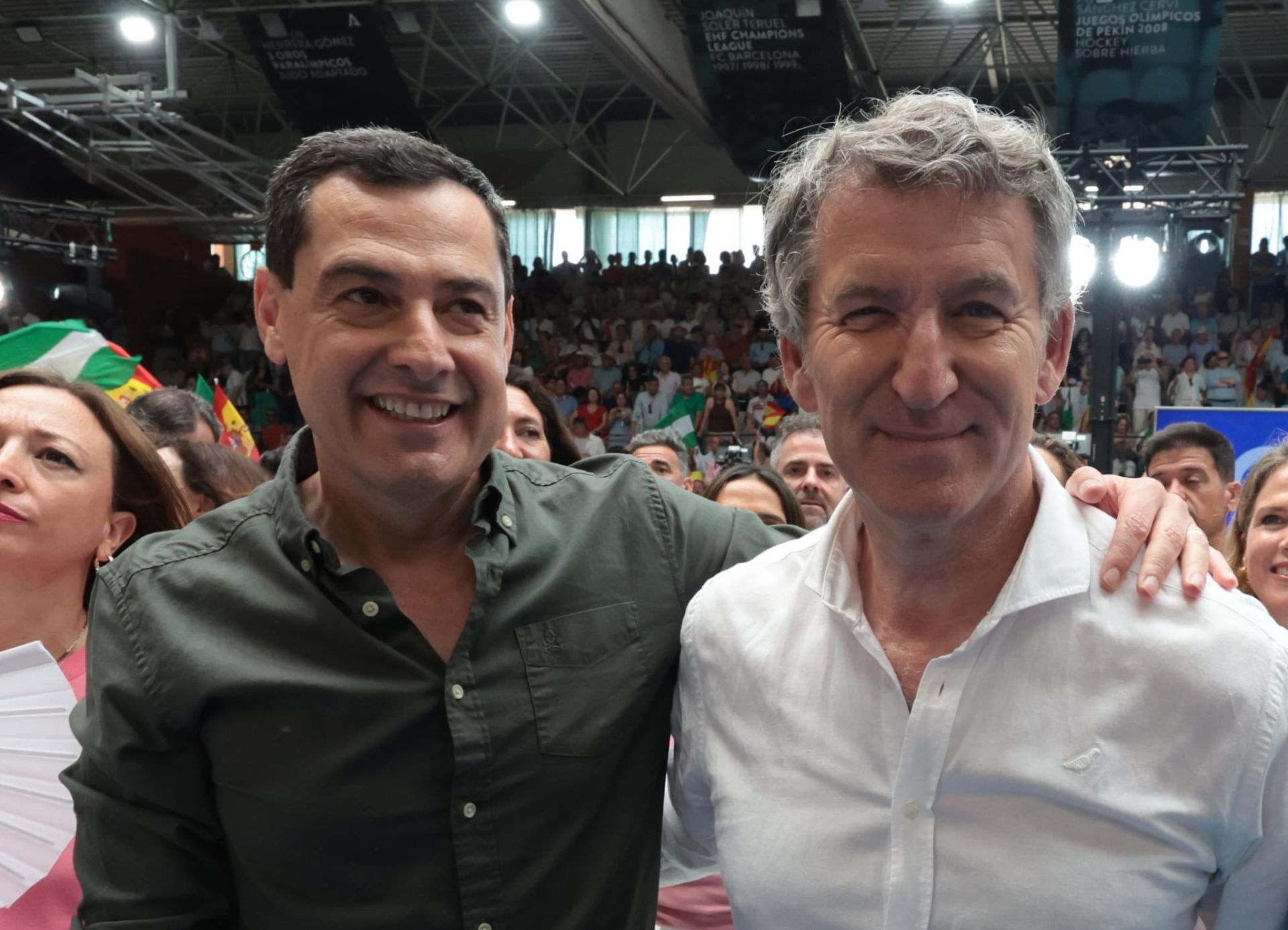 El mitin de Feijóo y Juanma Moreno en Carranque, en imágenes