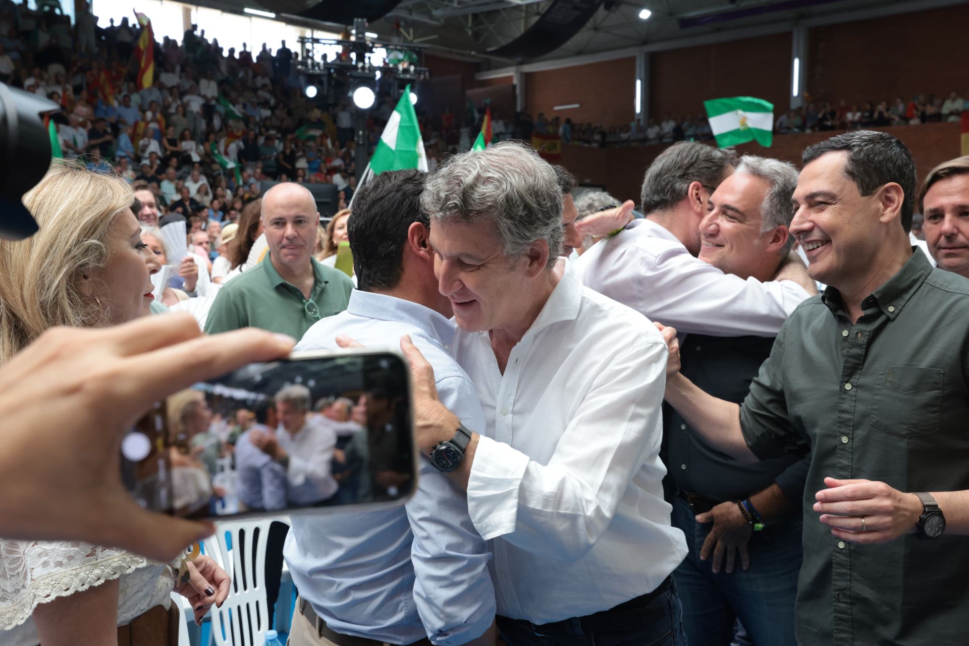 El mitin de Feijóo y Juanma Moreno en Carranque, en imágenes