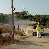 Fumigación en el camino de la Rivera.