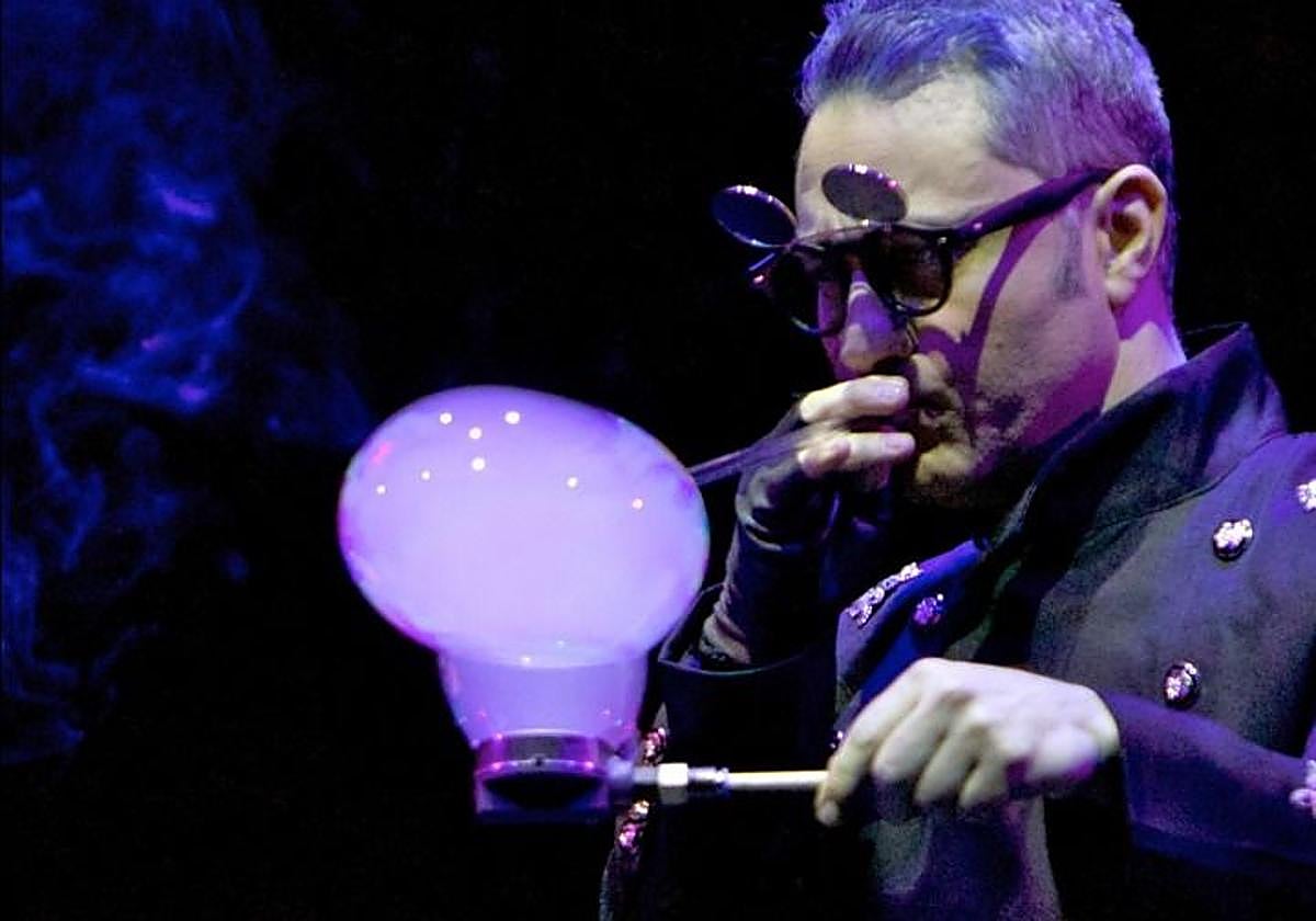 El festival de magia Jajejijojú vuelve a llenar de ilusión el Cervantes