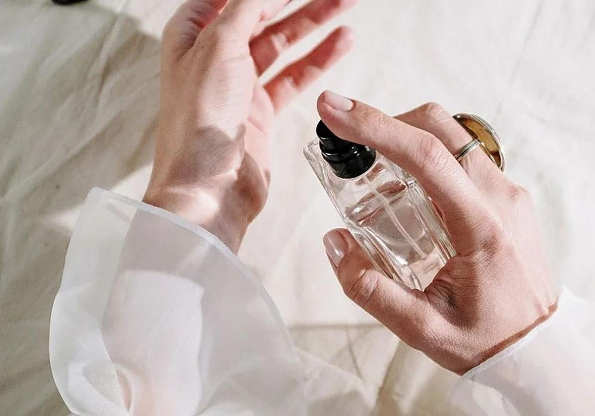 Sanidad retira varios lotes de un perfume de Stradivarius