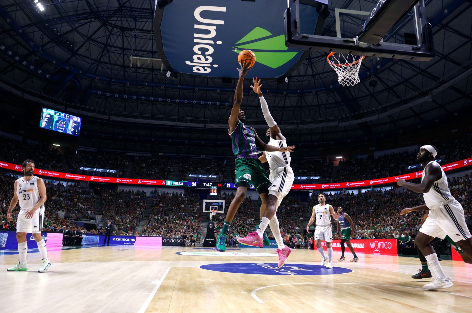 El cuarto duelo entre Unicaja y Real Madrid, en imágenes