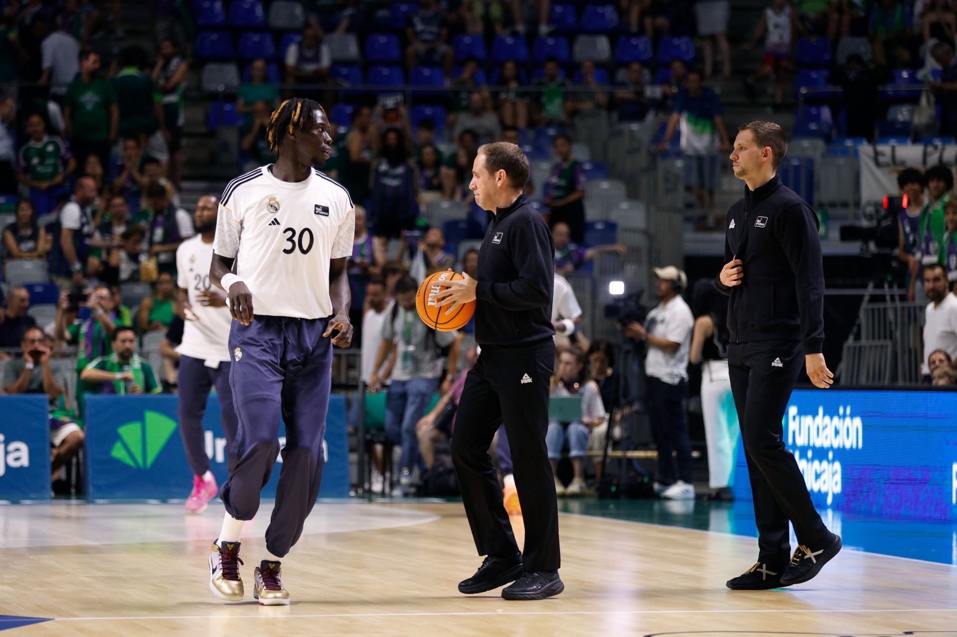 El cuarto duelo entre Unicaja y Real Madrid, en imágenes
