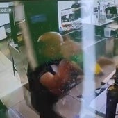 Amenaza de muerte a un frutero de Marbella y se apuñala a sí mismo hasta quedar crítico